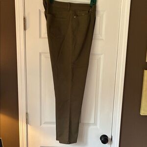 Gloria Vanderbilt Wonens Olive Green Jeans 18